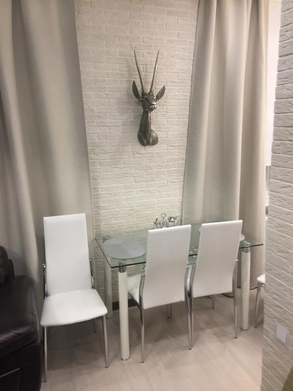 Swedish Apartment At Romanovskaia 22 Minsk Esterno foto